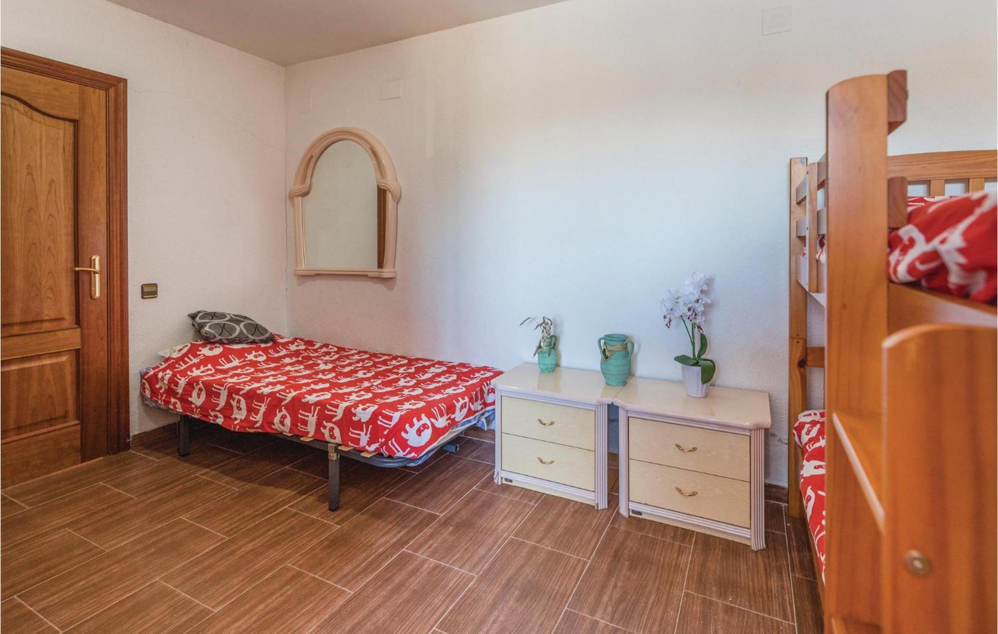 Awesome In With 6 Bedrooms, Outdoor Swimming Pool And Swimming Pool Lloret de Mar