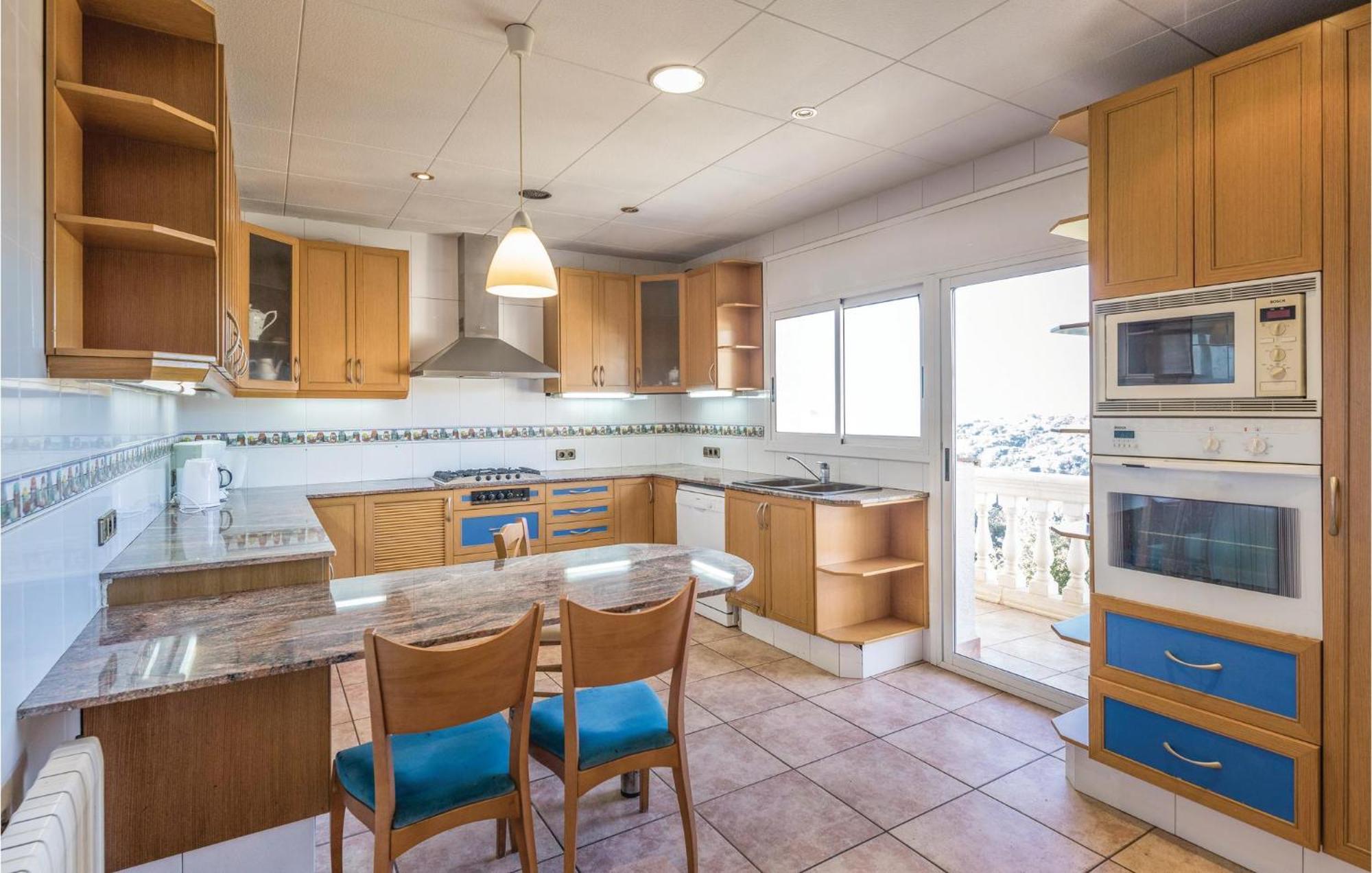 Awesome In With 6 Bedrooms, Outdoor Swimming Pool And Swimming Pool Hébergement de vacances Lloret de Mar